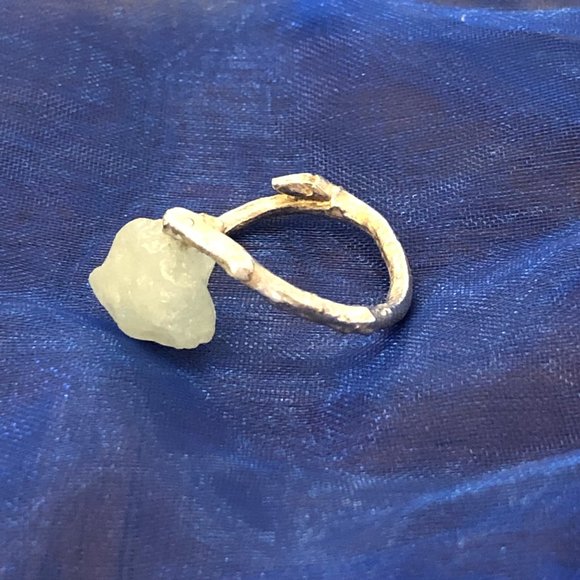 Handmade Sterling Silver and Aquamarine Ring - Picture 5 of 7